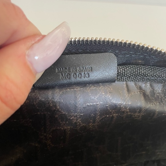 Auth DIOR Monogram Canvas Cosmetic Bag - Picture 7 of 9